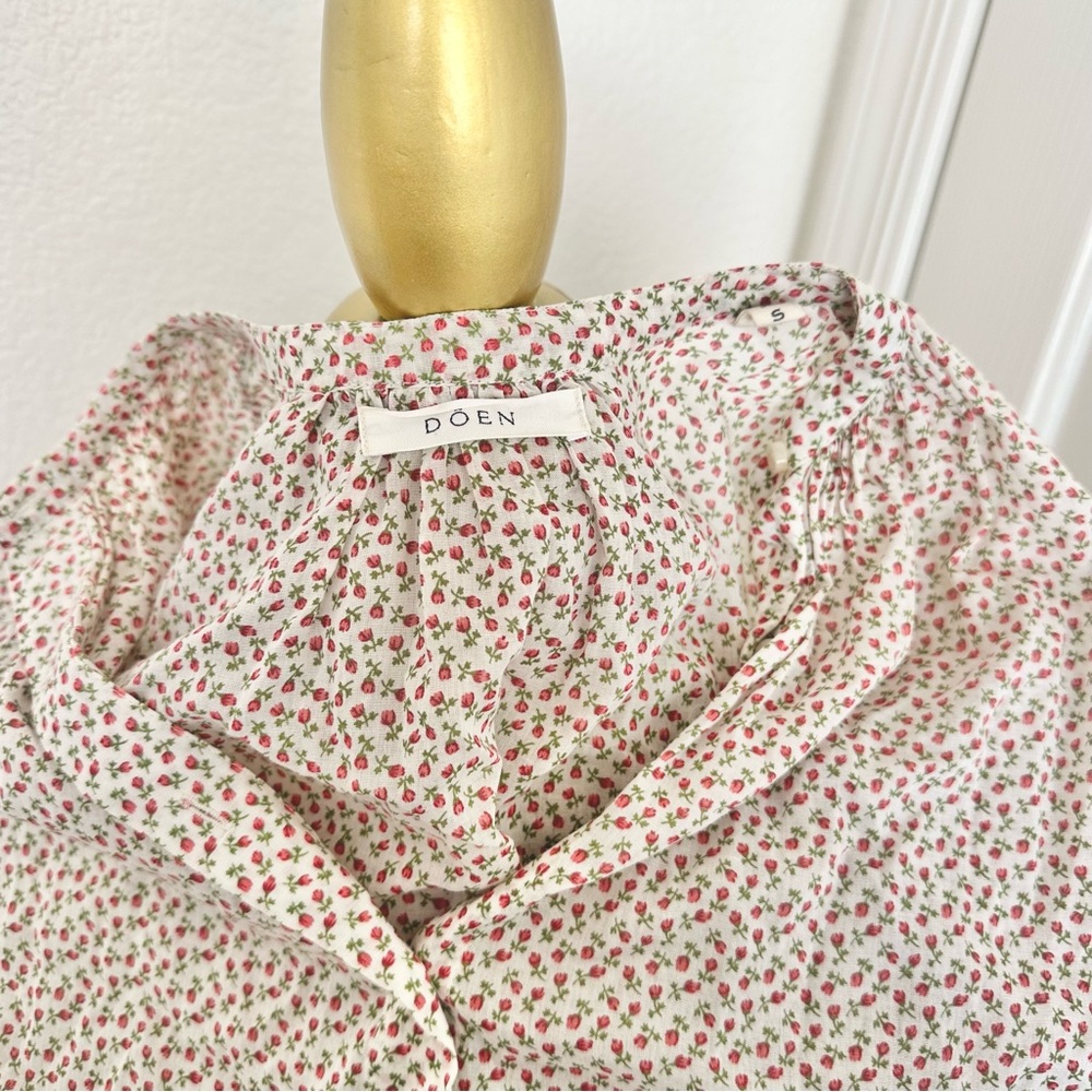 Doen • Floral top (size s) rare